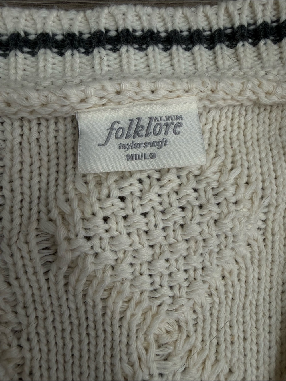 Taylor Swift “folklore” Cardigan 2024 release - Picture 3 of 6